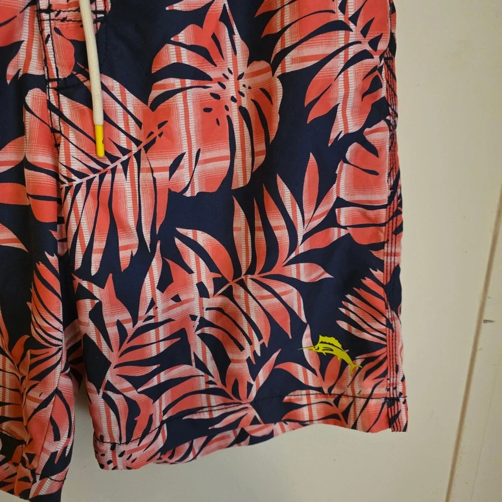 Tommy Bahama Mens Swim Trunks Size Medium Blue Coral Tropical Palm Leaf Cargo